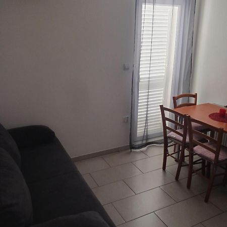Apartmani Petra Primosten Ngoại thất bức ảnh