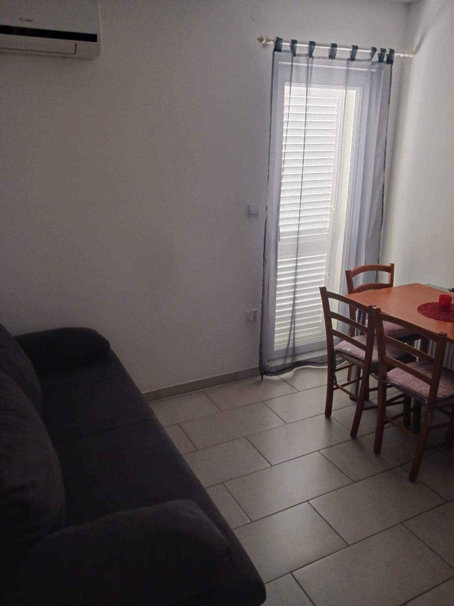 Apartmani Petra Primosten Ngoại thất bức ảnh